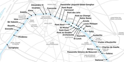 地図のパリの橋